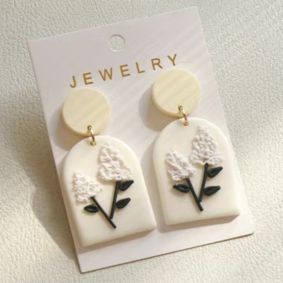 Jewelry - Floral White Clay Earrings
